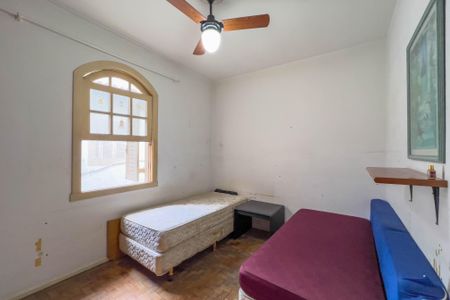 Casa à venda com 167m², 3 quartos e 2 vagas Casa à venda com 167m², 3 quartos e 2 vagasQuarto 2