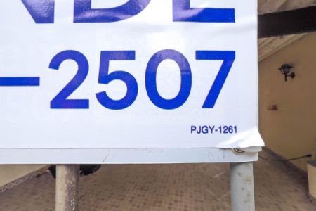 Casa à venda com 167m², 3 quartos e 2 vagas Casa à venda com 167m², 3 quartos e 2 vagasPlaca