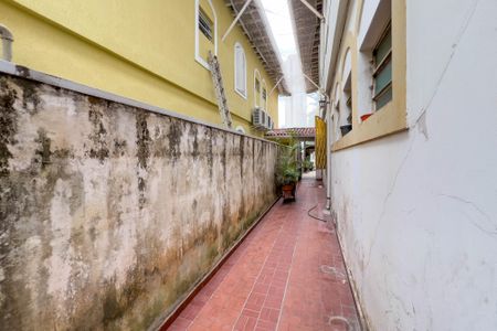 Casa à venda com 167m², 3 quartos e 2 vagas Casa à venda com 167m², 3 quartos e 2 vagasCorredor