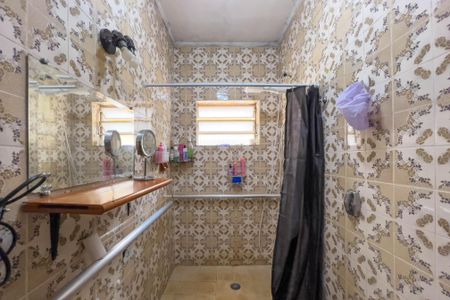 Casa à venda com 167m², 3 quartos e 2 vagas Casa à venda com 167m², 3 quartos e 2 vagasBanheiro da Suíte