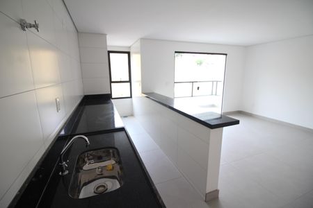 Apartamento à venda com 83m², 3 quartos e 2 vagasCozinha e Área de Serviço