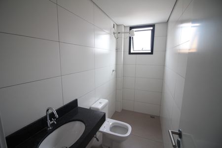 Apartamento à venda com 83m², 3 quartos e 2 vagasBanheiro da Suíte