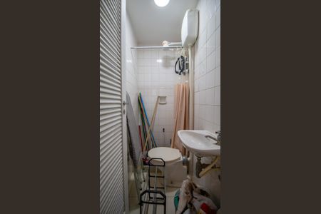 Apartamento para alugar com 103m², 2 quartos e 1 vaga Apartamento para alugar com 103m², 2 quartos e 1 vagaBanheiro de Serviço