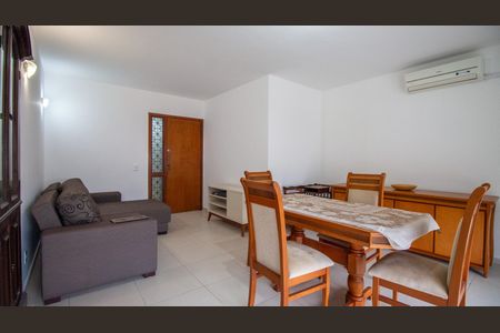 Apartamento para alugar com 103m², 2 quartos e 1 vaga Apartamento para alugar com 103m², 2 quartos e 1 vagaSala