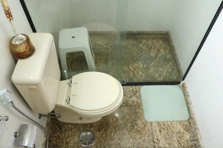 Apartamento à venda com 98m², 2 quartos e 2 vagasBanheiro da Suíte