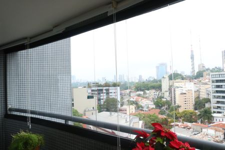 Apartamento à venda com 98m², 2 quartos e 2 vagasVaranda