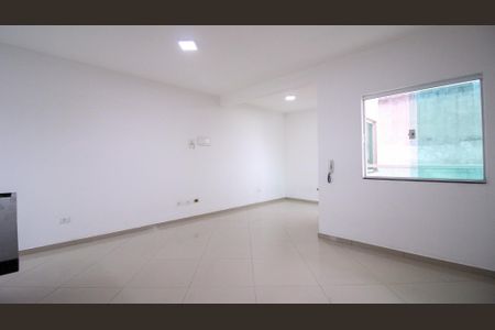 Sala/Cozinha de apartamento para alugar com 2 quartos, 60m² em Jardim Vera Cruz(zona Sul), São Paulo