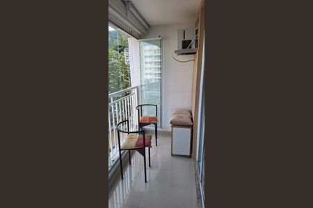 Apartamento à venda com 73m², 3 quartos e 2 vagasVaranda