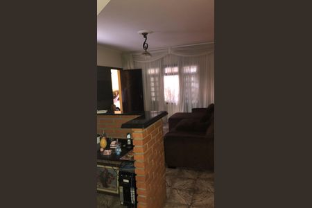Sala de casa para alugar com 3 quartos, 247m² em Jardim Nova Taboao, Guarulhos
