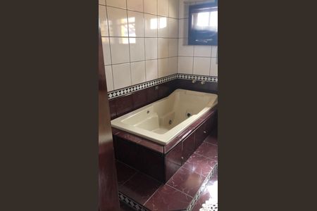 Banheiro de casa para alugar com 3 quartos, 247m² em Jardim Nova Taboao, Guarulhos