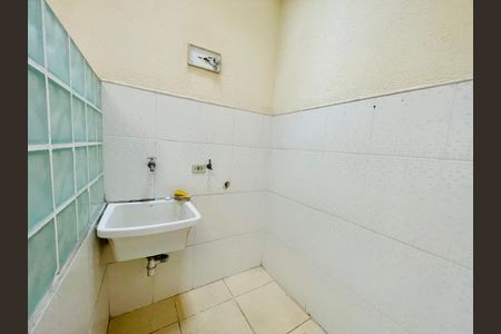 Casa de condomínio à venda com 210m², 3 quartos e 3 vagasÁrea de Serviço