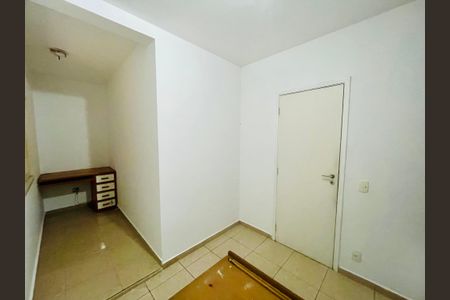 Casa de condomínio à venda com 210m², 3 quartos e 3 vagasQuarto 2