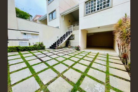 Casa de condomínio à venda com 210m², 3 quartos e 3 vagasGaragem