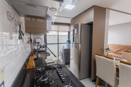 Apartamento à venda com 88m², 2 quartos e 2 vagasCozinha e Área de Serviço