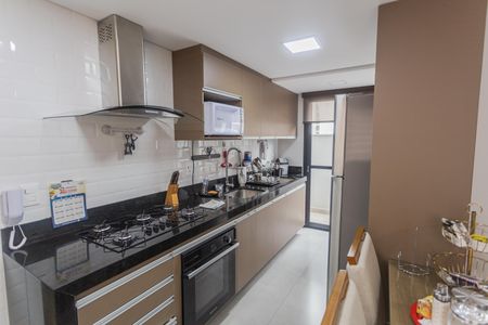 Apartamento à venda com 88m², 2 quartos e 2 vagasCozinha e Área de Serviço