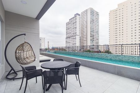 Studio à venda com 26m², 1 quarto e sem vaga Studio à venda com 26m², 1 quarto e sem vagaPiscina