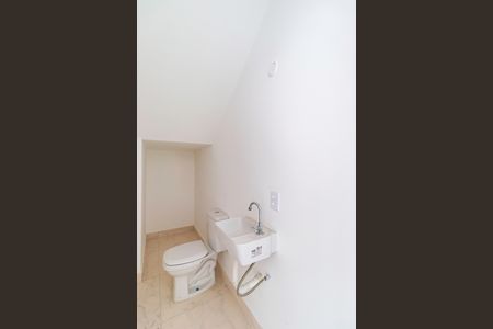 Casa à venda com 80m², 2 quartos e 2 vagas Casa à venda com 80m², 2 quartos e 2 vagasLavabo