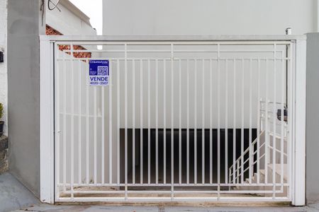 Casa à venda com 80m², 2 quartos e 2 vagas Casa à venda com 80m², 2 quartos e 2 vagasPlaca