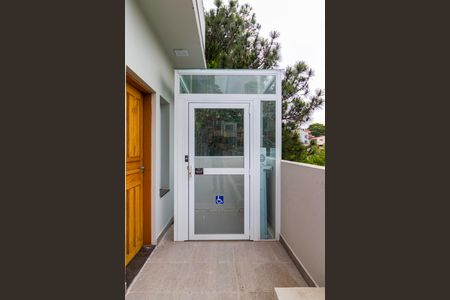 Casa à venda com 80m², 2 quartos e 2 vagas Casa à venda com 80m², 2 quartos e 2 vagasÁrea comum