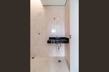 Casa à venda com 80m², 2 quartos e 2 vagas Casa à venda com 80m², 2 quartos e 2 vagasBanheiro da Suíte 1