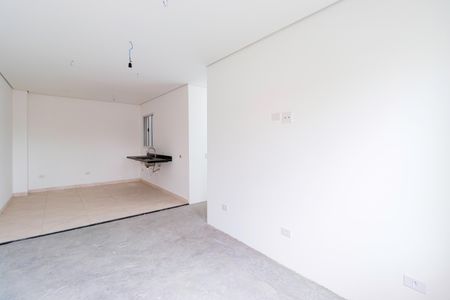 Casa à venda com 80m², 2 quartos e 2 vagas Casa à venda com 80m², 2 quartos e 2 vagasSala