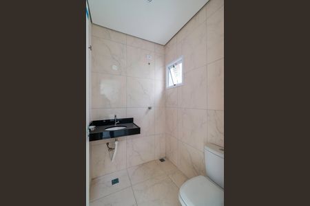 Casa à venda com 80m², 2 quartos e 2 vagas Casa à venda com 80m², 2 quartos e 2 vagasBanheiro da Suíte 2