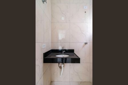 Casa à venda com 80m², 2 quartos e 2 vagas Casa à venda com 80m², 2 quartos e 2 vagasBanheiro da Suíte 2