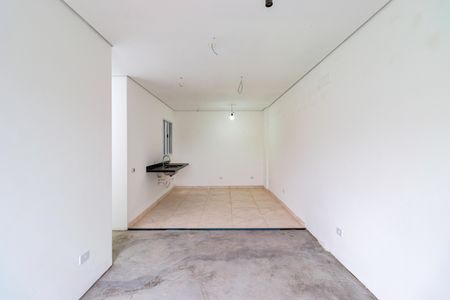 Casa à venda com 80m², 2 quartos e 2 vagas Casa à venda com 80m², 2 quartos e 2 vagasSala