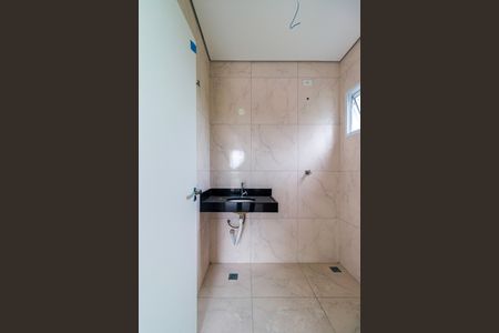 Casa à venda com 80m², 2 quartos e 2 vagas Casa à venda com 80m², 2 quartos e 2 vagasBanheiro da Suíte 1