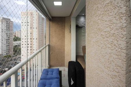 Apartamento para alugar com 50m², 2 quartos e 1 vaga Apartamento para alugar com 50m², 2 quartos e 1 vagaVaranda