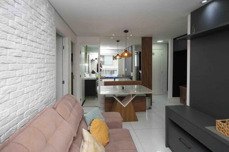 Sala de apartamento para alugar com 2 quartos, 50m² em Sítio da Figueira, São Paulo