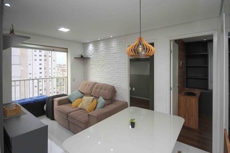 Sala de apartamento para alugar com 2 quartos, 50m² em Sítio da Figueira, São Paulo