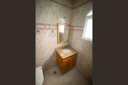Casa para alugar com 180m², 2 quartos e 1 vaga Casa para alugar com 180m², 2 quartos e 1 vagaBanheiro da Suíte