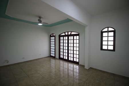 Sala de casa para alugar com 2 quartos, 180m² em Jardim Tatiana, Votorantim