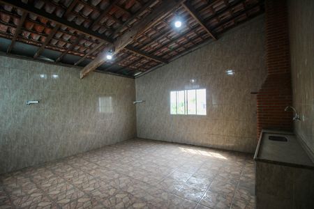 Casa para alugar com 180m², 2 quartos e 1 vaga Casa para alugar com 180m², 2 quartos e 1 vagaChurrasqueira
