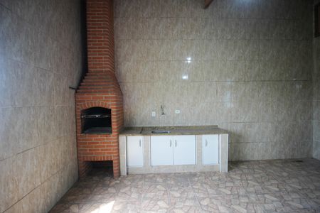 Casa para alugar com 180m², 2 quartos e 1 vaga Casa para alugar com 180m², 2 quartos e 1 vagaChurrasqueira