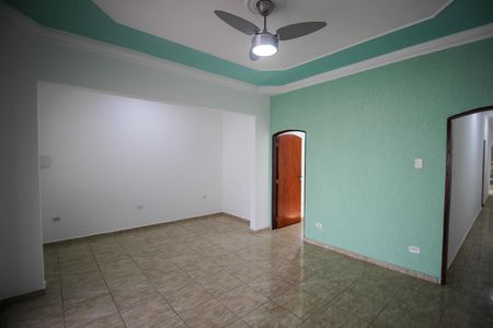 Casa para alugar com 180m², 2 quartos e 1 vaga Casa para alugar com 180m², 2 quartos e 1 vagaSala