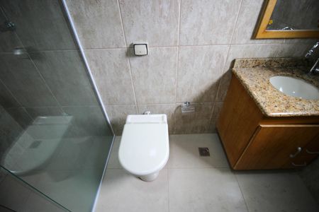 Casa para alugar com 180m², 2 quartos e 1 vaga Casa para alugar com 180m², 2 quartos e 1 vagaBanheiro da Suíte
