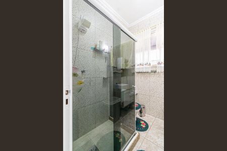 Banheiro Social de casa à venda com 3 quartos, 200m² em Irajá, Rio de Janeiro