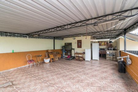 Terraço de casa à venda com 3 quartos, 200m² em Irajá, Rio de Janeiro