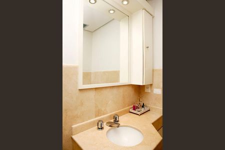 Banheiro Quarto Suíte de apartamento à venda com 1 quarto, 62m² em Rio Branco, Porto Alegre