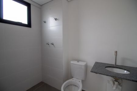 Banheiro da Suíte de apartamento para alugar com 1 quarto, 26m² em Vila Sonia, São Paulo