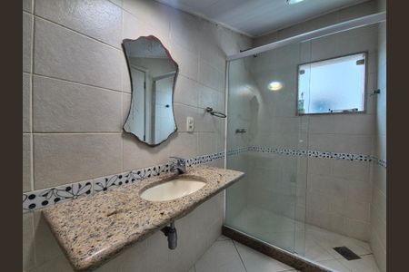 Casa de condomínio à venda com 400m², 4 quartos e 2 vagasBanheiro do sótão