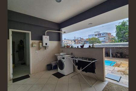 Casa de condomínio à venda com 400m², 4 quartos e 2 vagasÁrea de Serviço