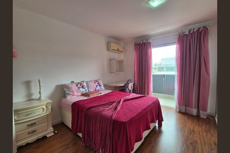 Casa de condomínio à venda com 400m², 4 quartos e 2 vagasSuíte 4