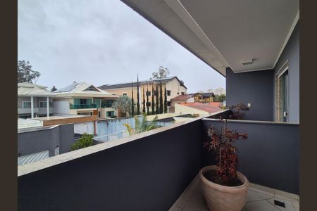 Casa de condomínio à venda com 400m², 4 quartos e 2 vagasVaranda da Suíte 3