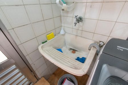 Apartamento à venda com 81m², 2 quartos e 1 vaga Apartamento à venda com 81m², 2 quartos e 1 vagaÁrea de serviço