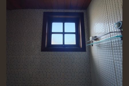 Casa de condomínio à venda com 172m², 3 quartos e 2 vagas Casa de condomínio à venda com 172m², 3 quartos e 2 vagasBanheiro Terraço