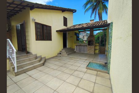 Casa de condomínio à venda com 172m², 3 quartos e 2 vagas Casa de condomínio à venda com 172m², 3 quartos e 2 vagasTerraço / Area Gourmet