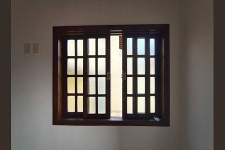 Casa de condomínio à venda com 172m², 3 quartos e 2 vagas Casa de condomínio à venda com 172m², 3 quartos e 2 vagasQuarto / Sala